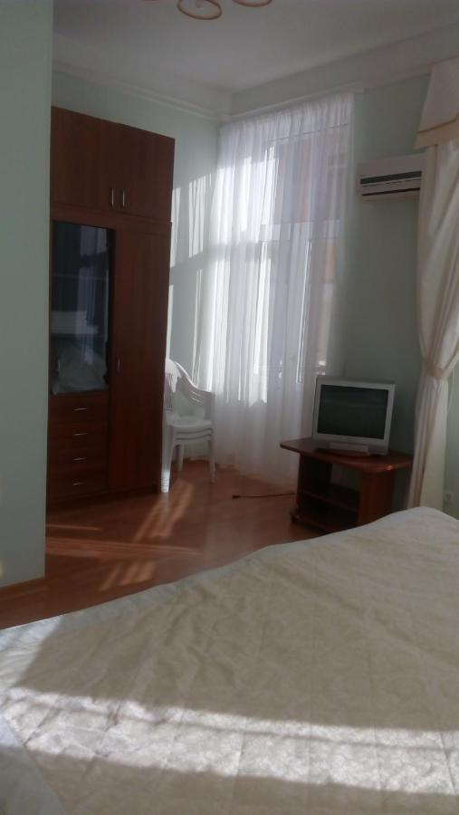 Бестужевский Дворик Gagra Kültér fotó